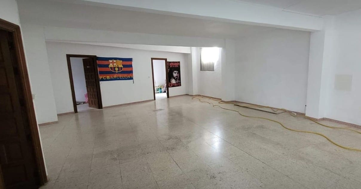 5 bedroom Townhouse for sale in El Gastor - € 149,500 (Ref: 9564151)