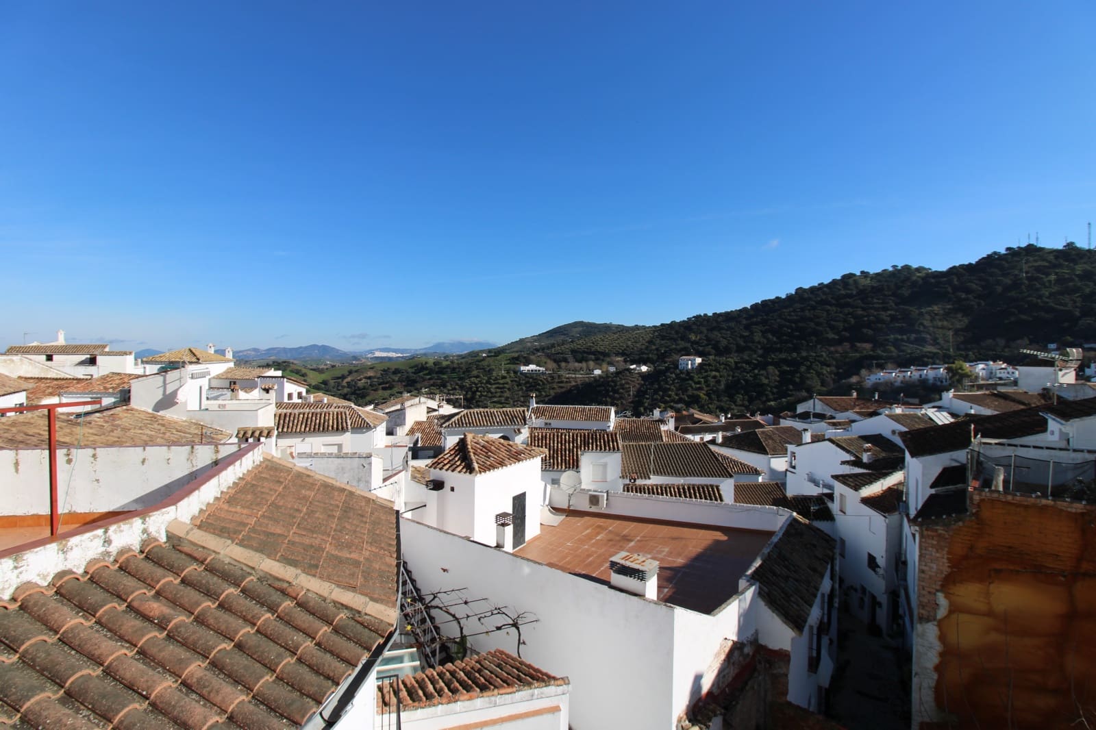 5 bedroom Townhouse for sale in El Gastor - € 149,500 (Ref: 9564151)
