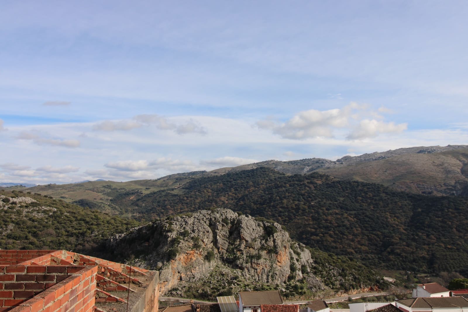 Finca/Casa Rural de 4 habitaciones en Benaoján en venta con piscina - 150.000 € (Ref: 9645803)