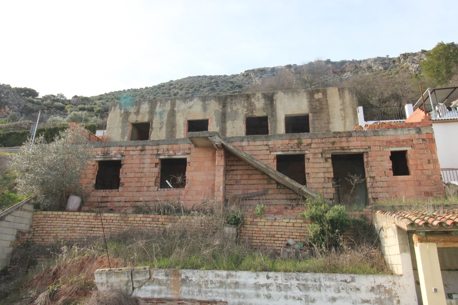 Finca/Casa Rural de 4 habitaciones en Benaoján en venta con piscina - 150.000 € (Ref: 9645803)