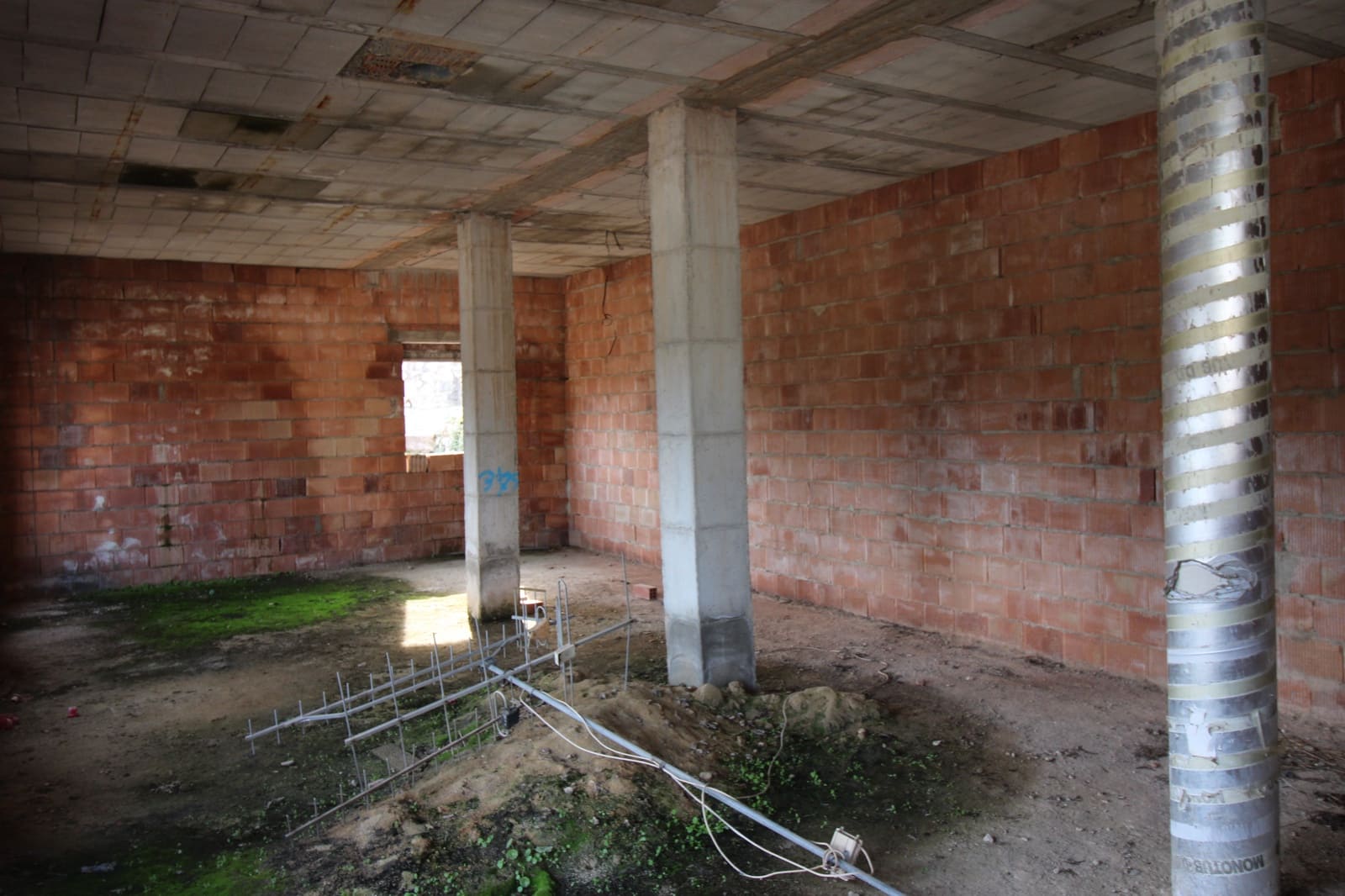 Finca/Casa Rural de 4 habitaciones en Benaoján en venta con piscina - 150.000 € (Ref: 9645803)