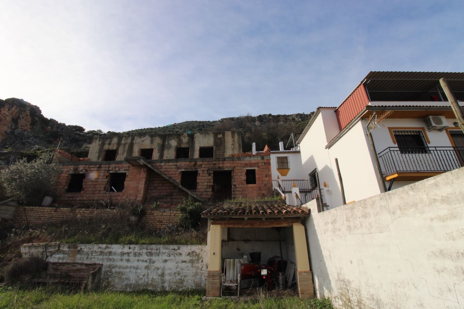 Finca/Casa Rural de 4 habitaciones en Benaoján en venta con piscina - 150.000 € (Ref: 9645803)