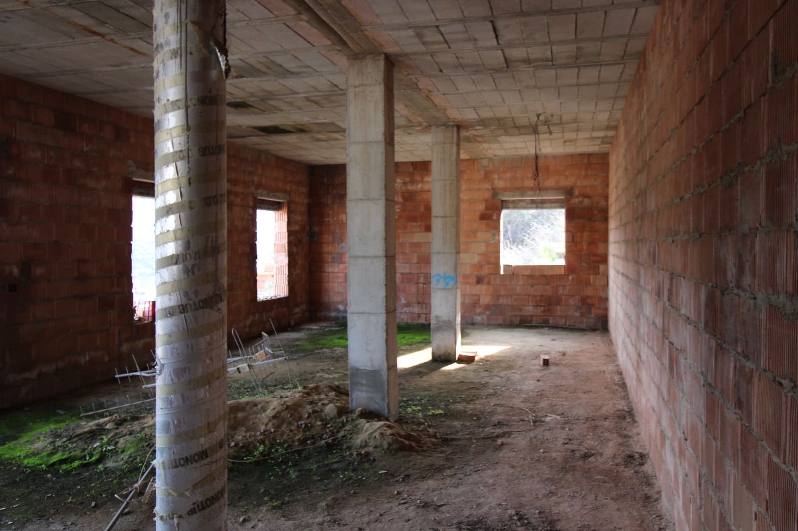 Finca/Casa Rural de 4 habitaciones en Benaoján en venta con piscina - 150.000 € (Ref: 9645803)