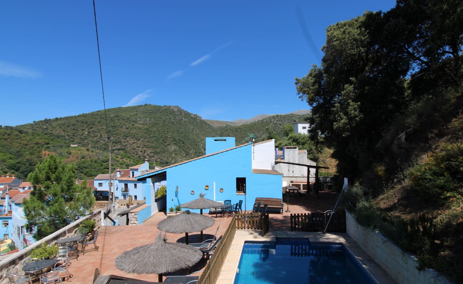 8 soveværelse Hotel til salg i Juzcar med swimmingpool - € 350.000 (Ref: 9880302)