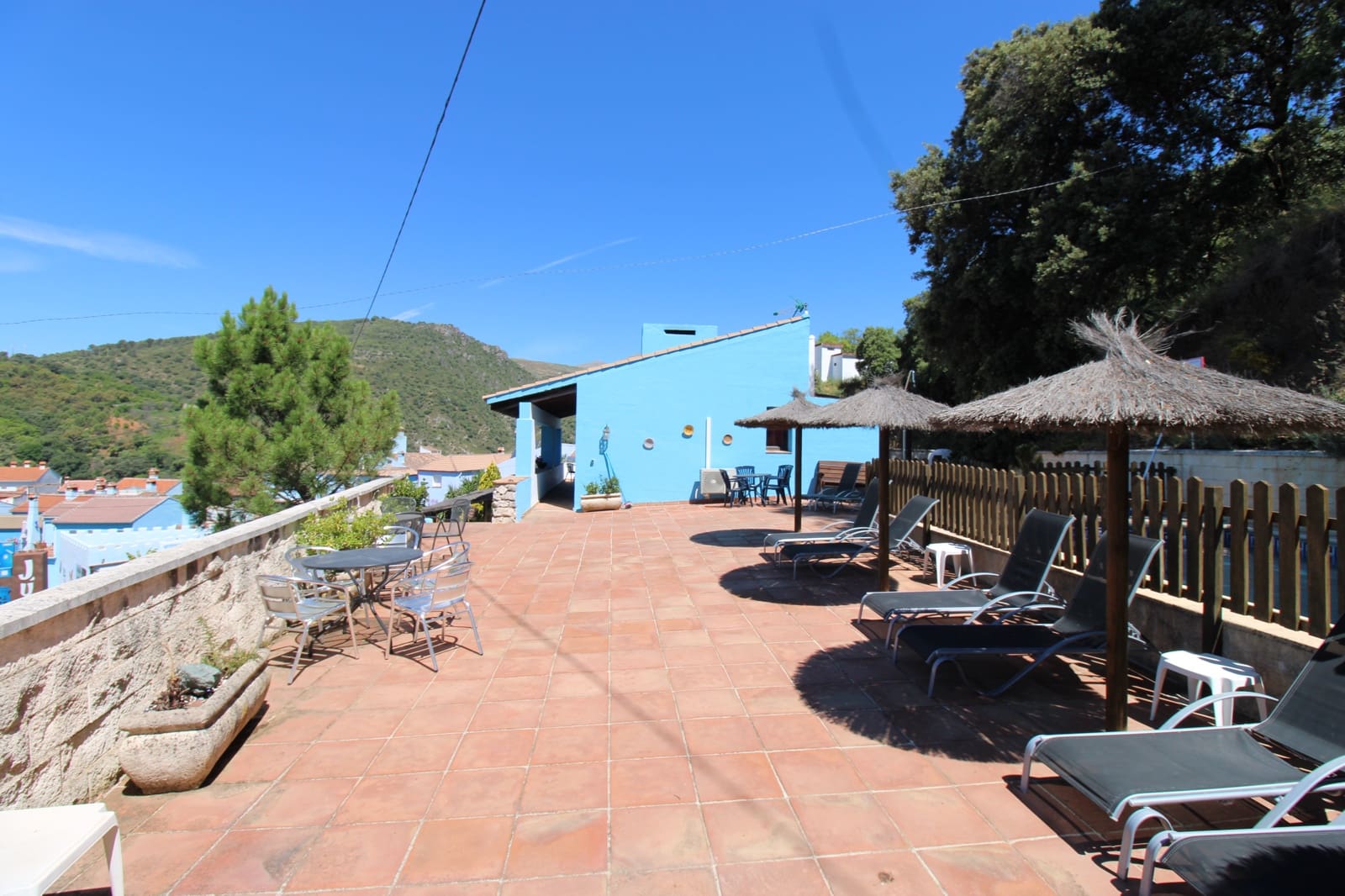 8 soveværelse Hotel til salg i Juzcar med swimmingpool - € 350.000 (Ref: 9880302)