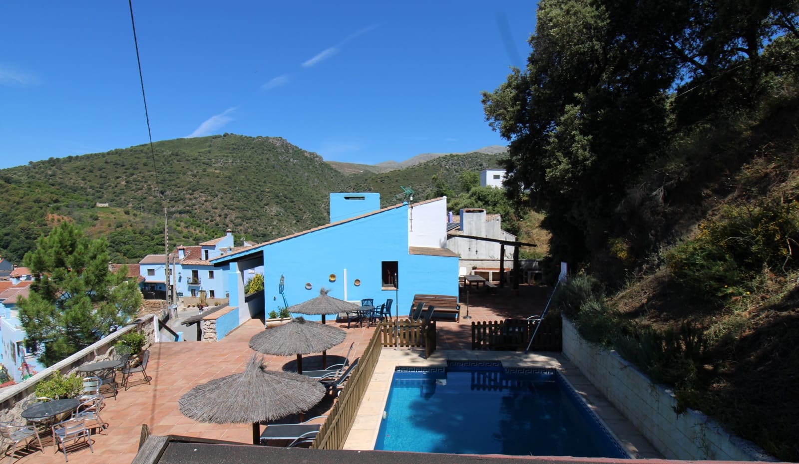 8 soveværelse Hotel til salg i Juzcar med swimmingpool - € 350.000 (Ref: 9880302)
