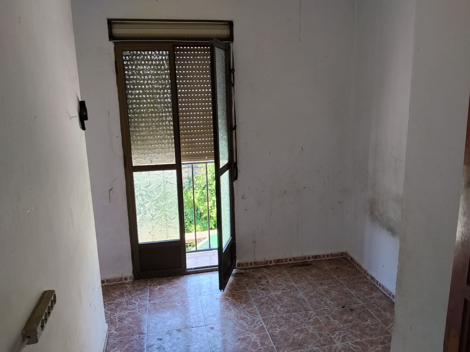 3 bedroom Townhouse for sale in Setenil de las Bodegas - € 150,000 (Ref: 9888428)