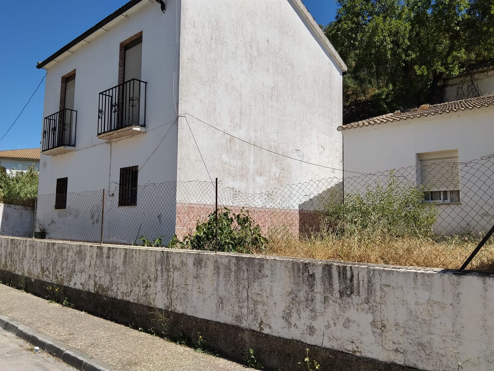 3 bedroom Townhouse for sale in Setenil de las Bodegas - € 150,000 (Ref: 9888428)