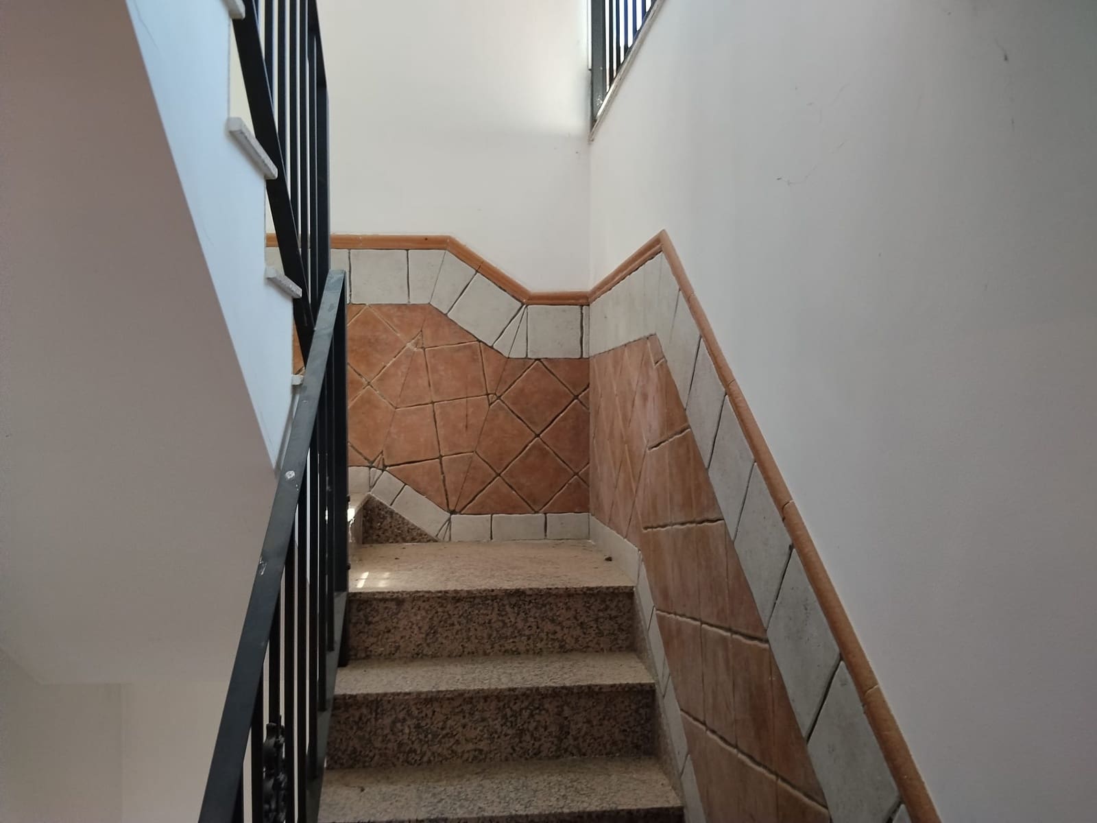 5 Zimmer Haus zu verkaufen in Setenil de las Bodegas - 150.000 € (Ref: 9905319)