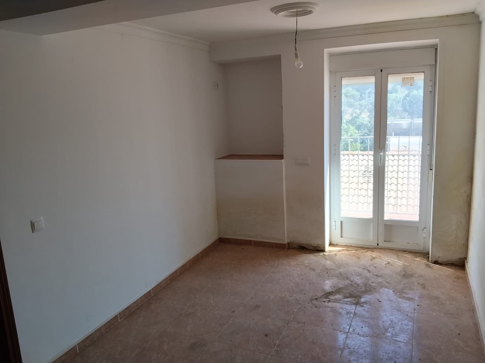 5 Zimmer Haus zu verkaufen in Setenil de las Bodegas - 150.000 € (Ref: 9905319)