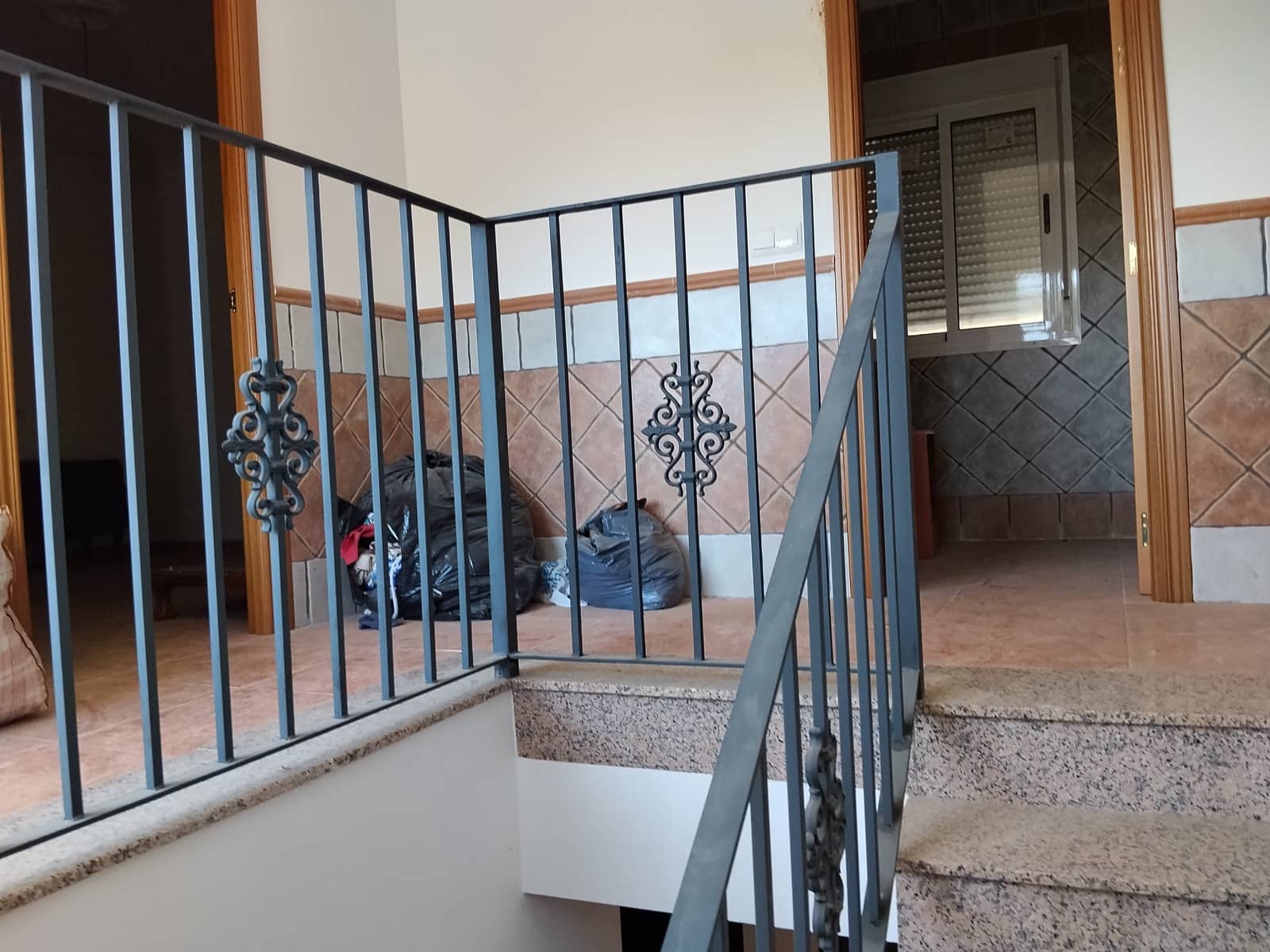 5 Zimmer Haus zu verkaufen in Setenil de las Bodegas - 150.000 € (Ref: 9905319)