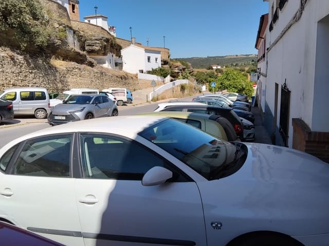 5 Zimmer Haus zu verkaufen in Setenil de las Bodegas - 150.000 € (Ref: 9905319)