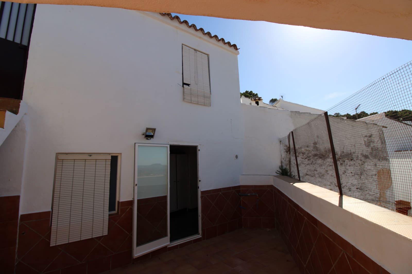 4 bedroom Townhouse for sale in El Gastor - € 65,000 (Ref: 9917621)