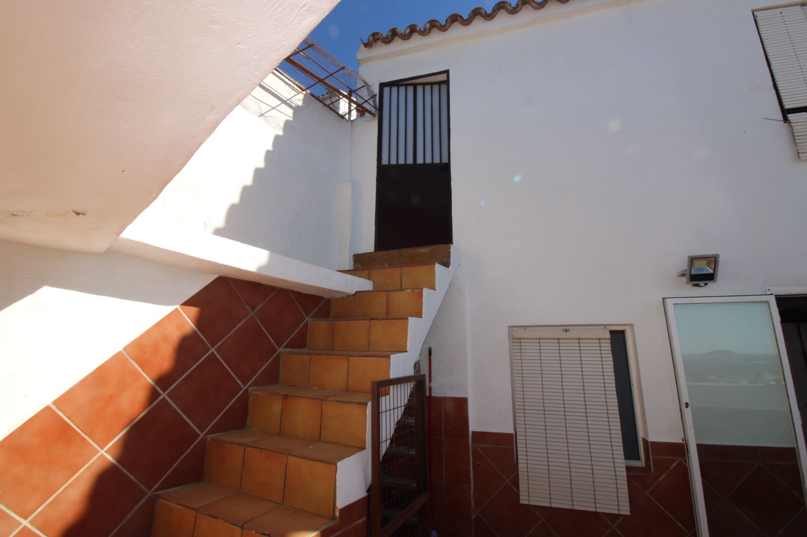 4 bedroom Townhouse for sale in El Gastor - € 65,000 (Ref: 9917621)
