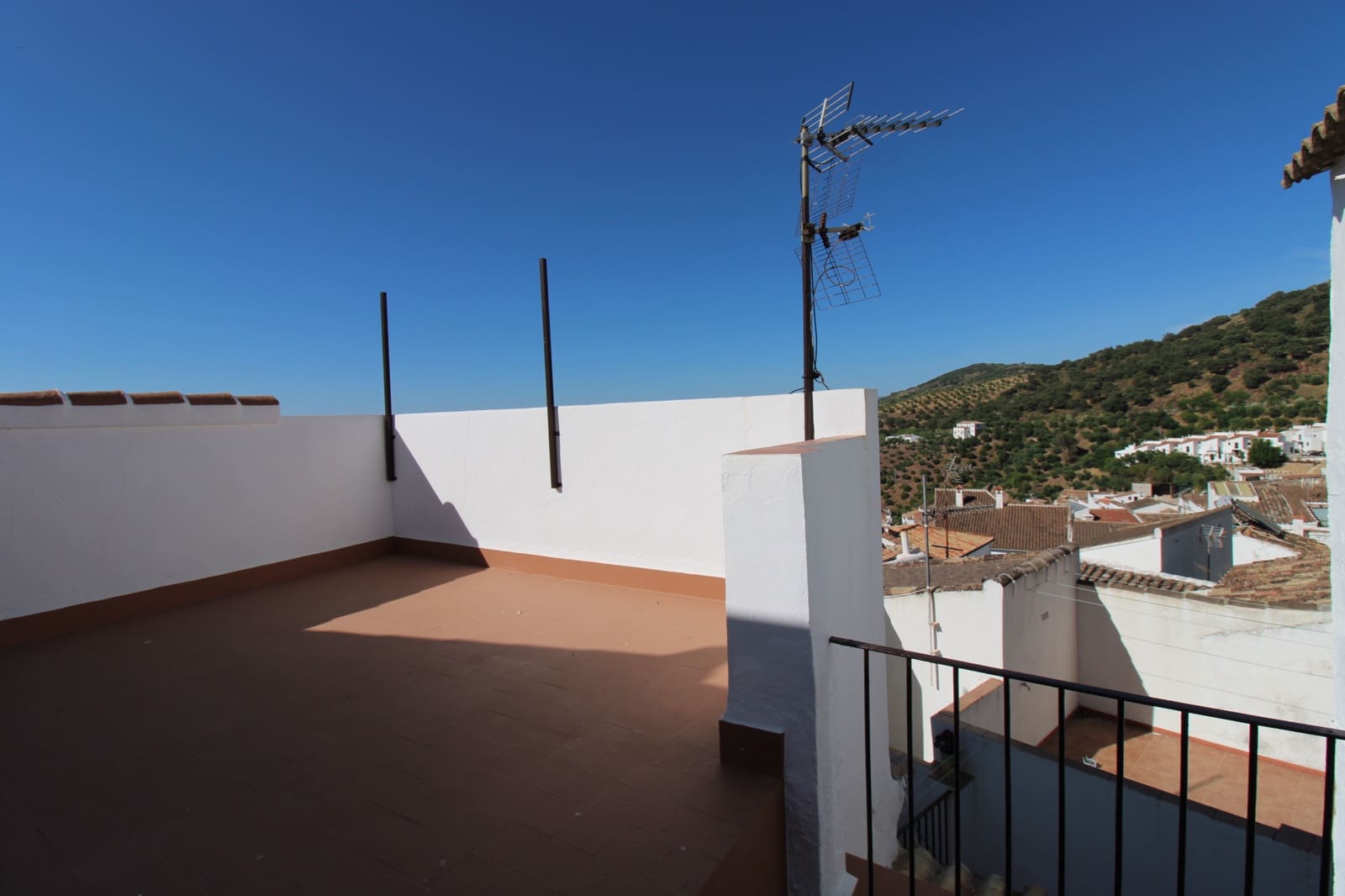 4 bedroom Townhouse for sale in El Gastor - € 65,000 (Ref: 9917621)