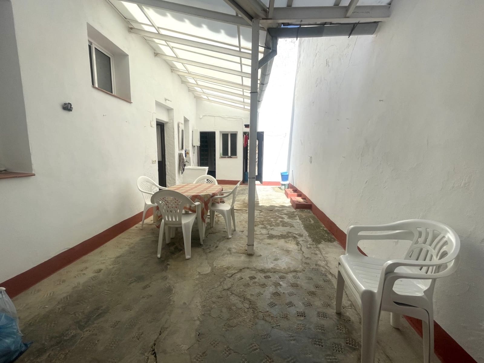 8 bedroom Townhouse for sale in Canete la Real - € 120,000 (Ref: 9924935)