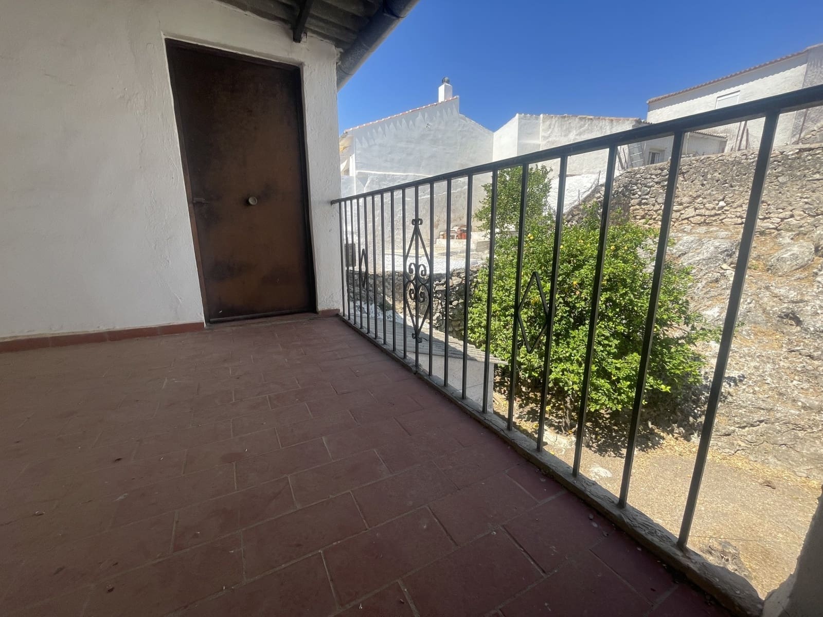 8 bedroom Townhouse for sale in Canete la Real - € 120,000 (Ref: 9924935)