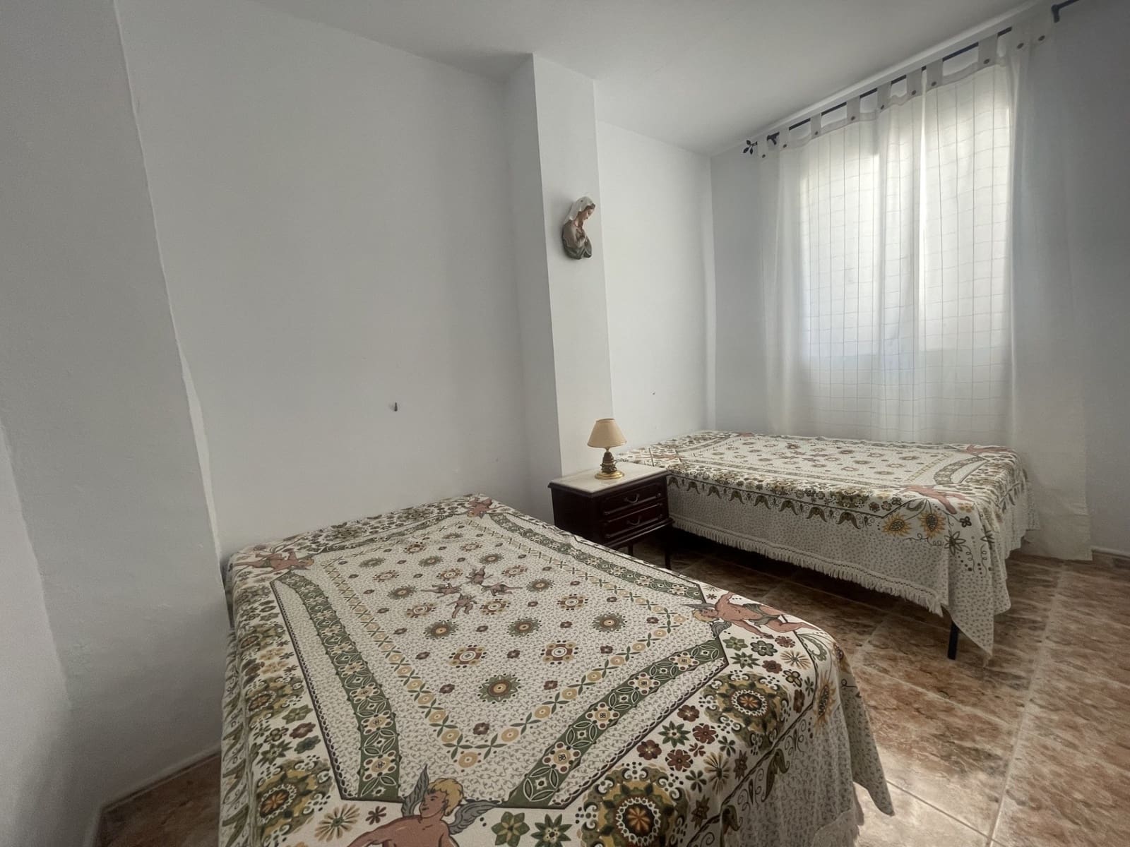 8 bedroom Townhouse for sale in Canete la Real - € 120,000 (Ref: 9924935)