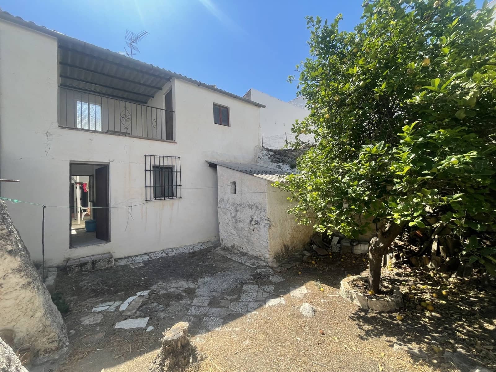 8 bedroom Townhouse for sale in Canete la Real - € 120,000 (Ref: 9924935)