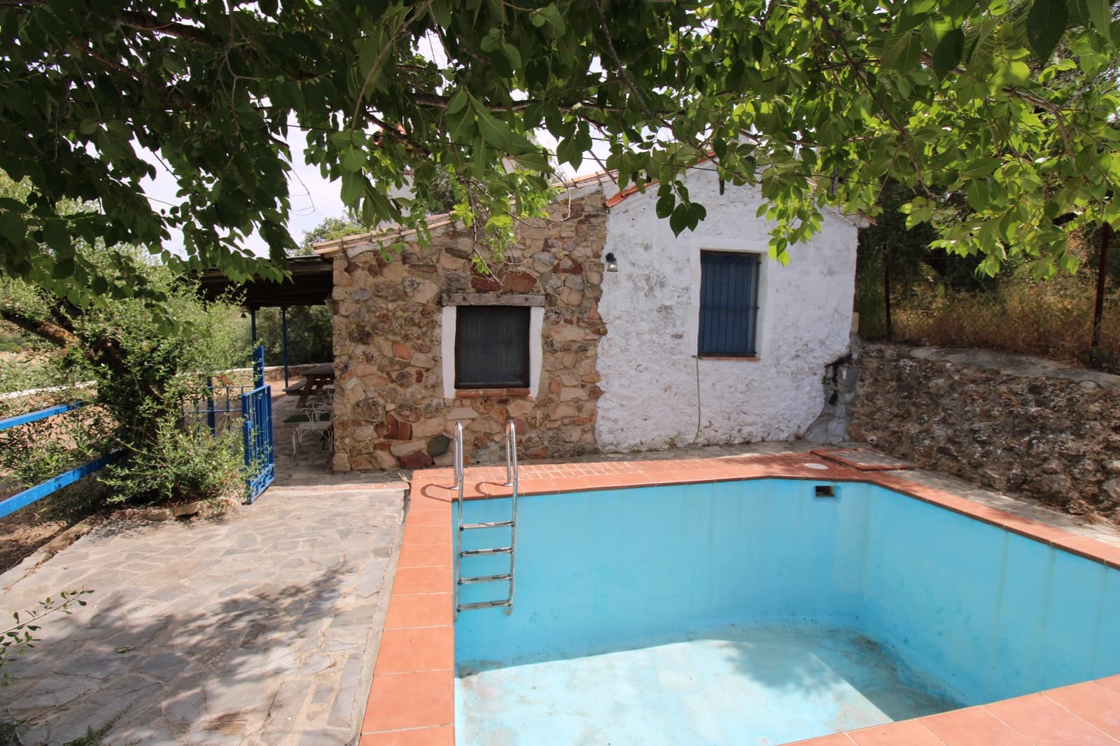 2 soveværelse Finca/Landehus til salg i Bornos med swimmingpool - € 190.000 (Ref: 9925246)