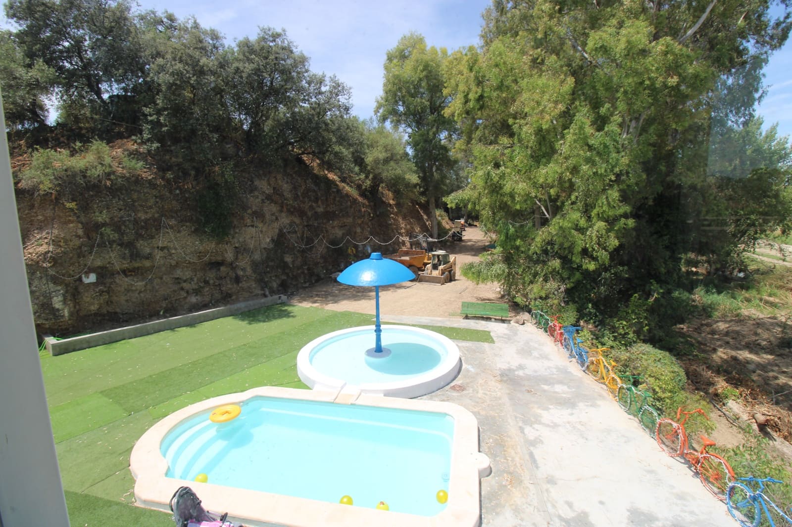5 bedroom Finca/Country House for sale in Puerto Serrano with pool - € 220,000 (Ref: 9926463)