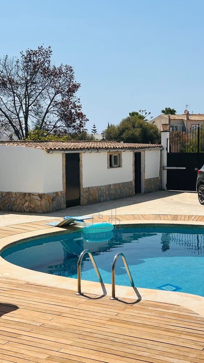 6 bedroom Villa for rent in Felanitx with pool garage - € 3,500 (Ref: 10153705)