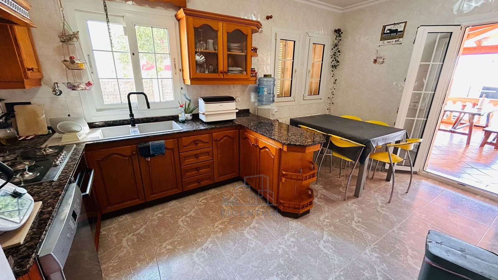6 bedroom Villa for rent in Felanitx with pool garage - € 3,500 (Ref: 10153705)