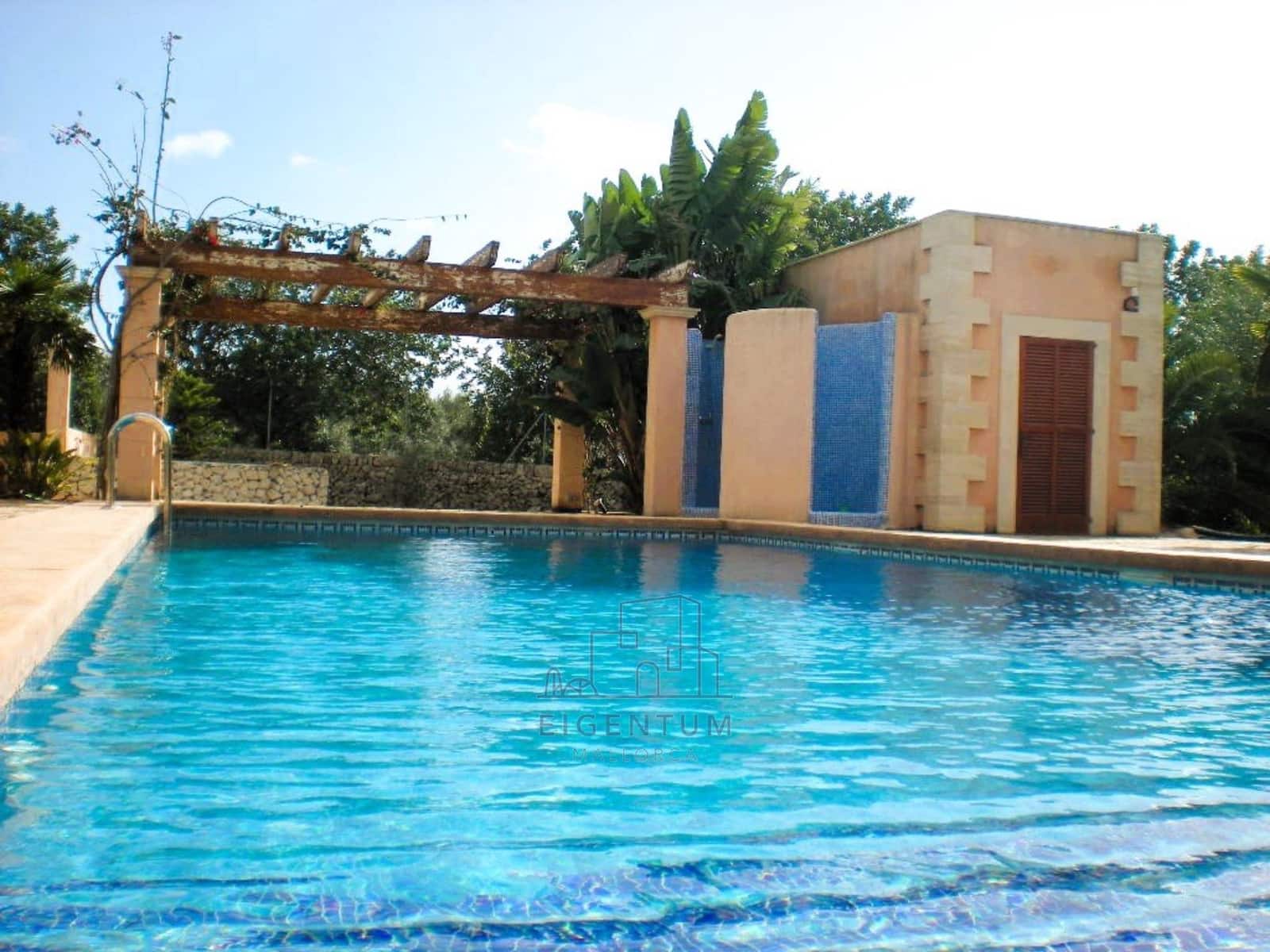 5 soveværelse Finca/Landehus til salg i Manacor med swimmingpool - € 1.970.000 (Ref: 10153709)