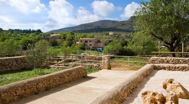 4 sypialnia Finka/Dom wiejski do wynajęcia w Sant Llorenç des Cardassar z basenem garażem - 4 000 € (Ref: 10153710)