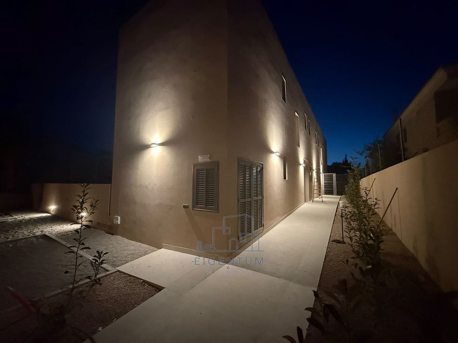 3 bedroom Villa for rent in Son Servera with pool garage - € 3,700 (Ref: 10153715)