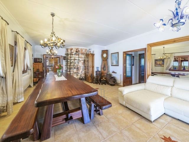 4 sovrum Finca/Hus på landet till salu i Santa Margalida med pool - 1 999 000 € (Ref: 10153719)