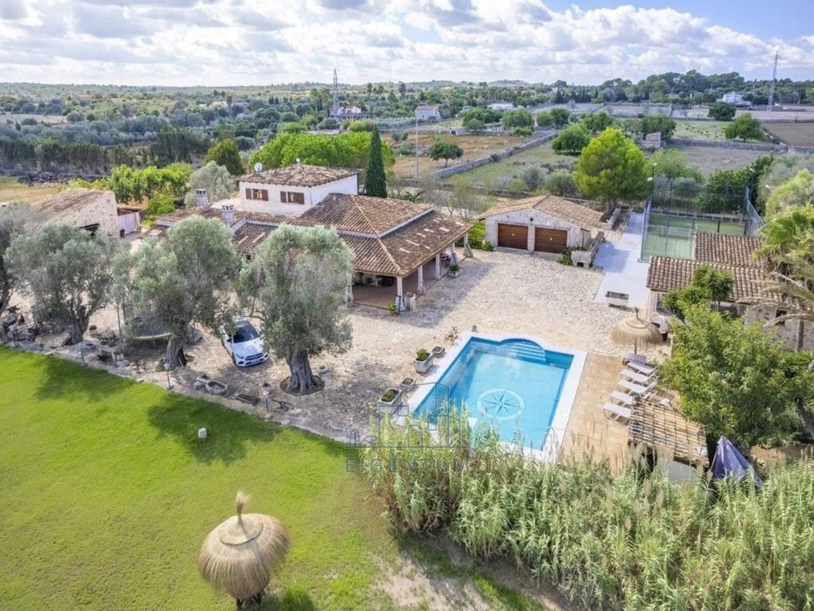 4 sovrum Finca/Hus på landet till salu i Santa Margalida med pool - 1 999 000 € (Ref: 10153719)