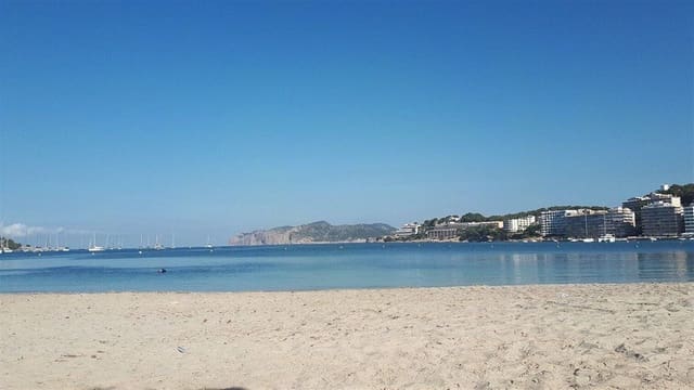 Apartamento de 3 habitaciones en Calvià en venta con piscina - 1.800.000 € (Ref: 10153727)