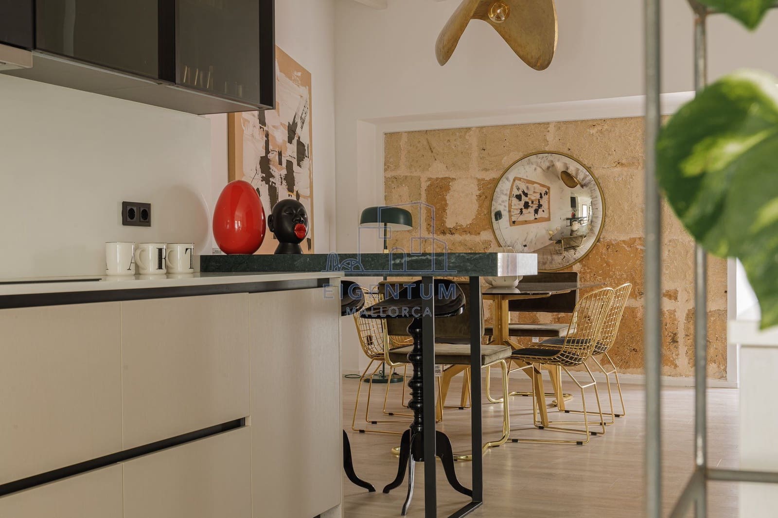 2 bedroom Flat for sale in Palma de Mallorca - € 1,390,000 (Ref: 10153728)