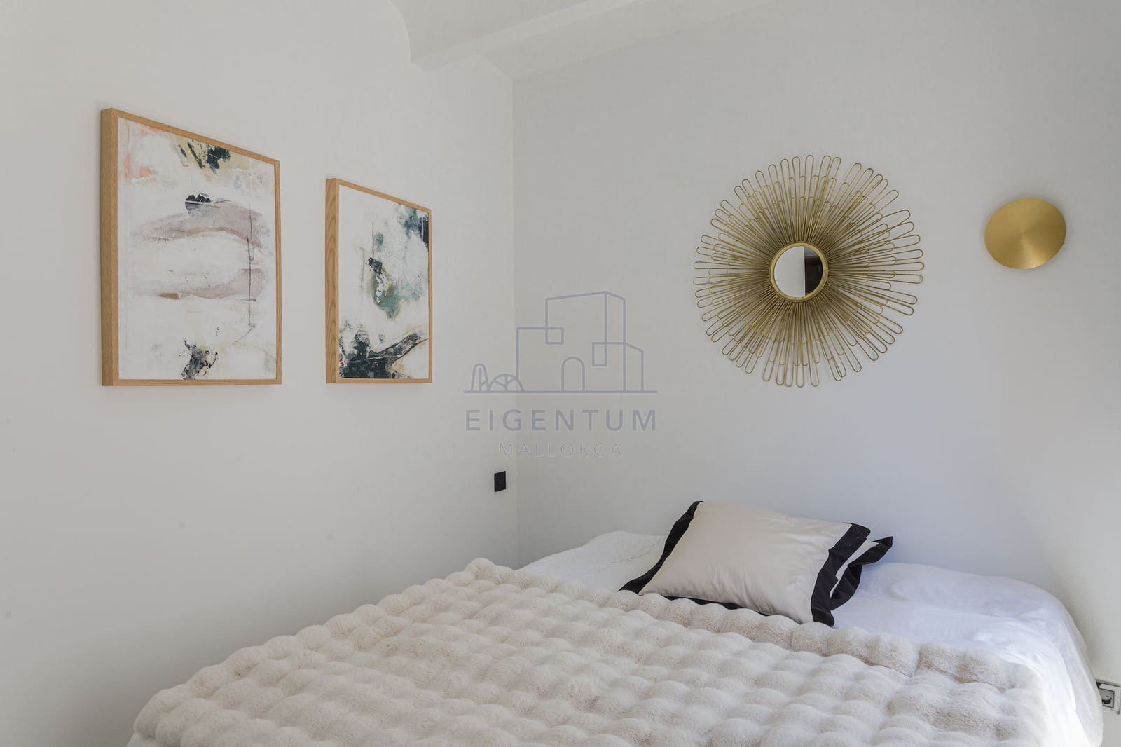 2 bedroom Flat for sale in Palma de Mallorca - € 1,390,000 (Ref: 10153728)