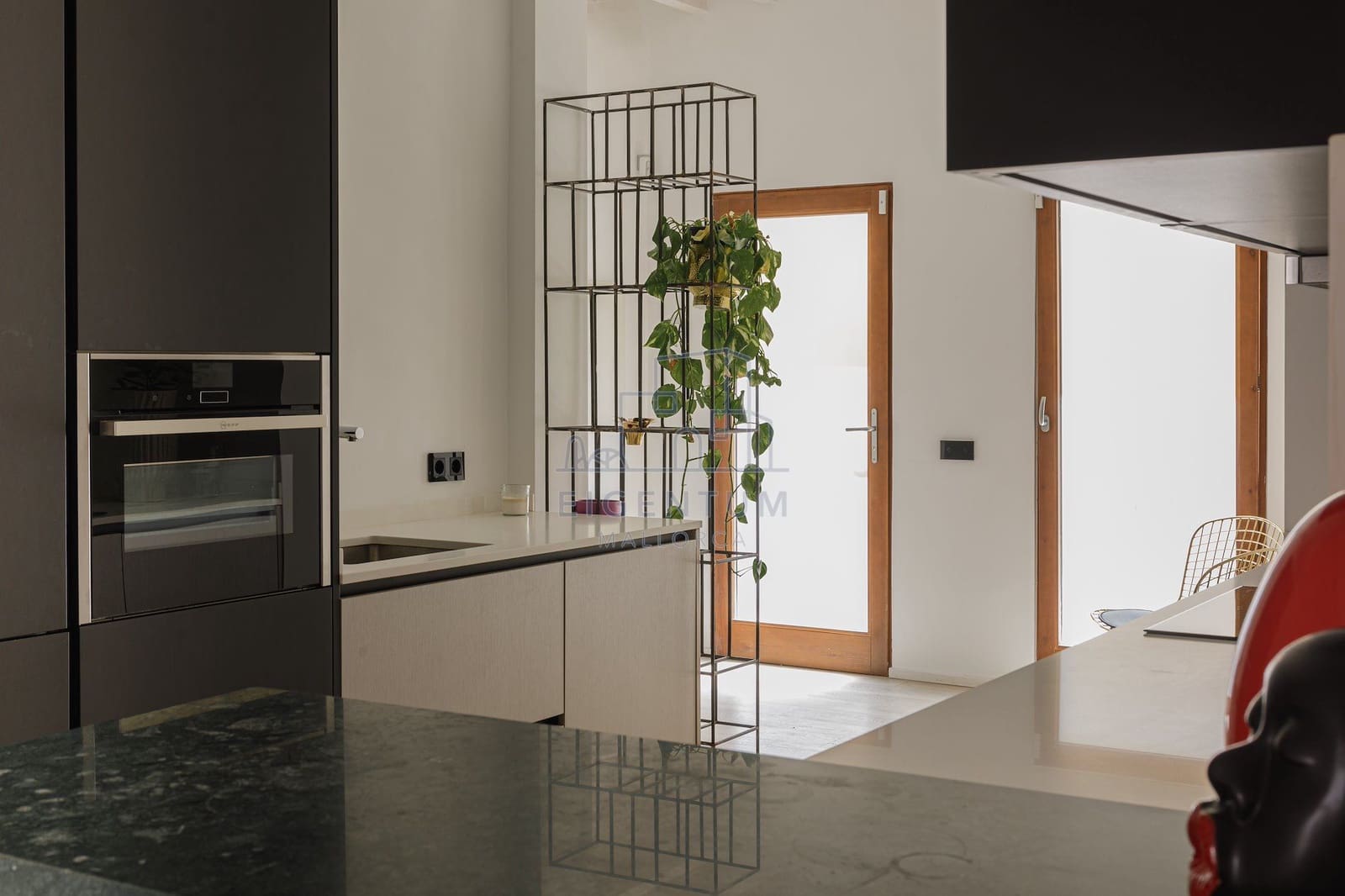 2 bedroom Flat for sale in Palma de Mallorca - € 1,390,000 (Ref: 10153728)