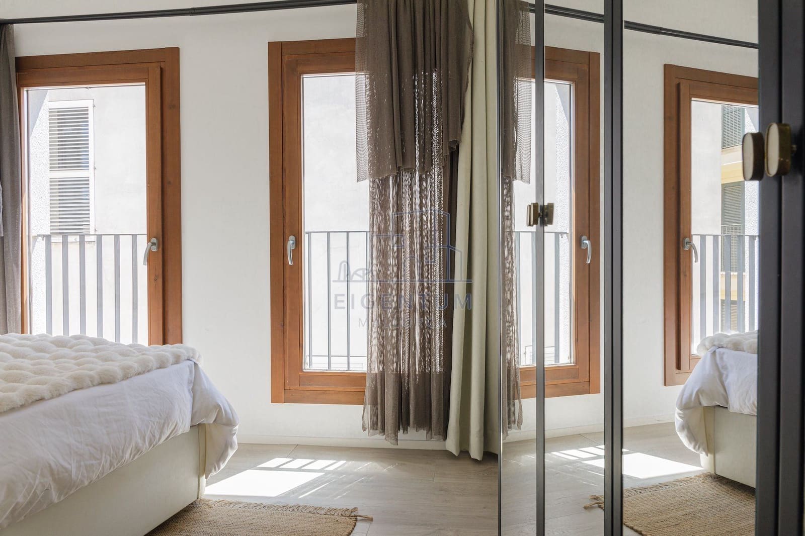 2 bedroom Flat for sale in Palma de Mallorca - € 1,390,000 (Ref: 10153728)