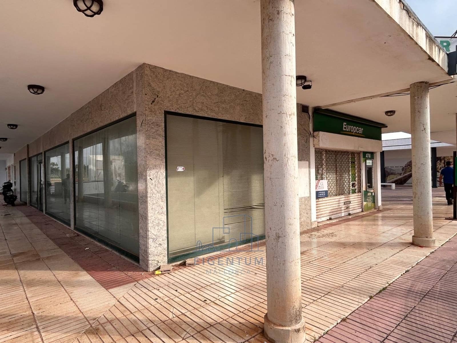 Commercial for rent in Sant Llorenc des Cardassar - € 1,400 (Ref: 10158151)