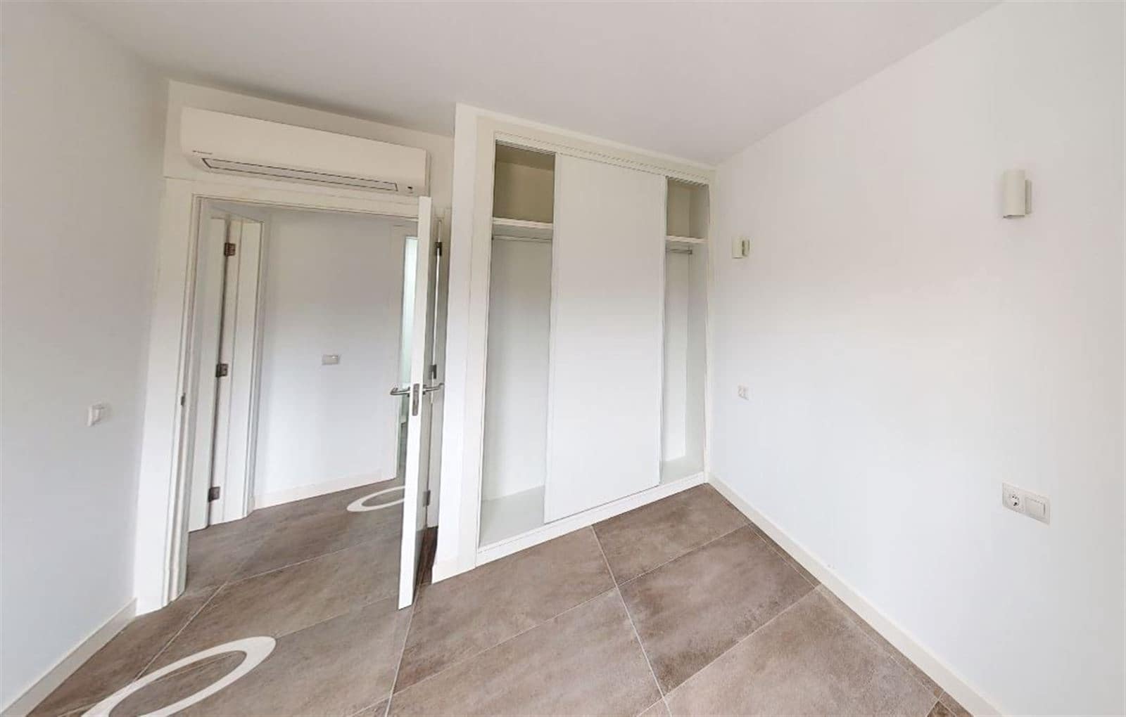 Appartement de 3 chambres à louer à Sant Joan - 1 300 € (Ref: 10158154)