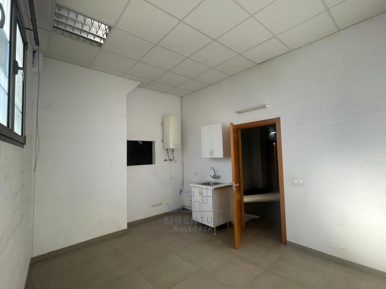 Local Commercial à louer à Manacor - 1 500 € (Ref: 10158155)
