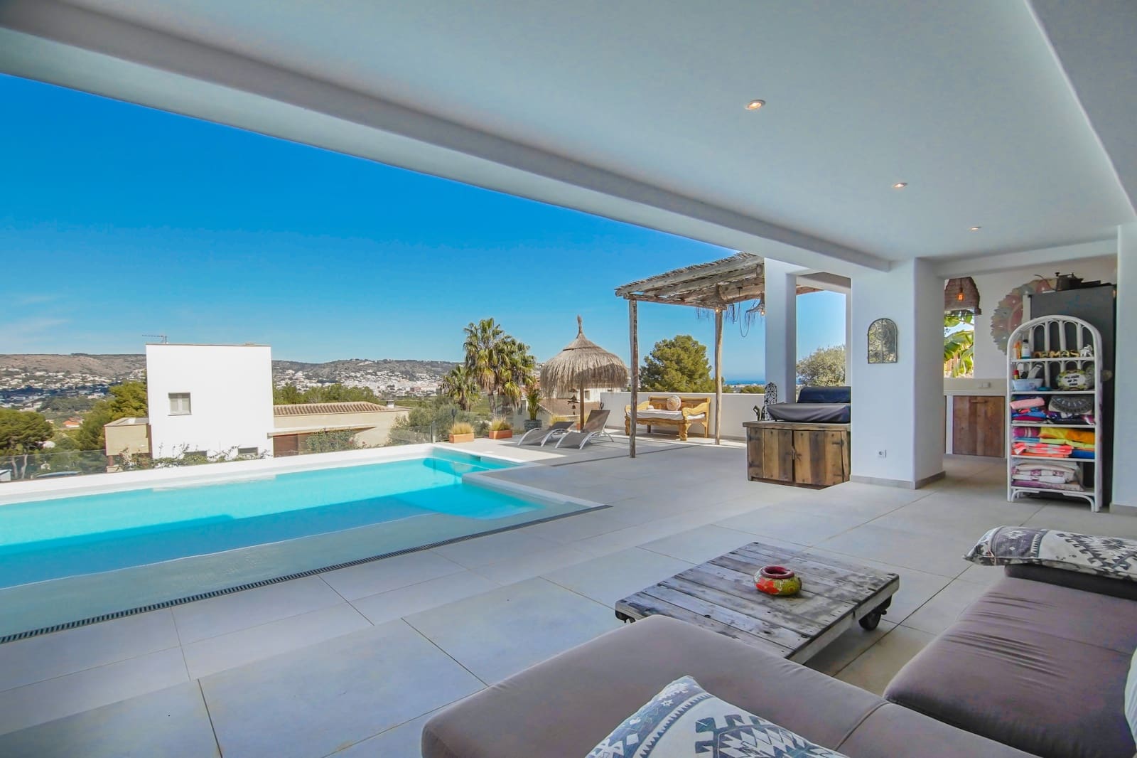 4 soveværelse Villa til salg i Javea / Xabia med swimmingpool garage - € 1.450.000 (Ref: 7590763)