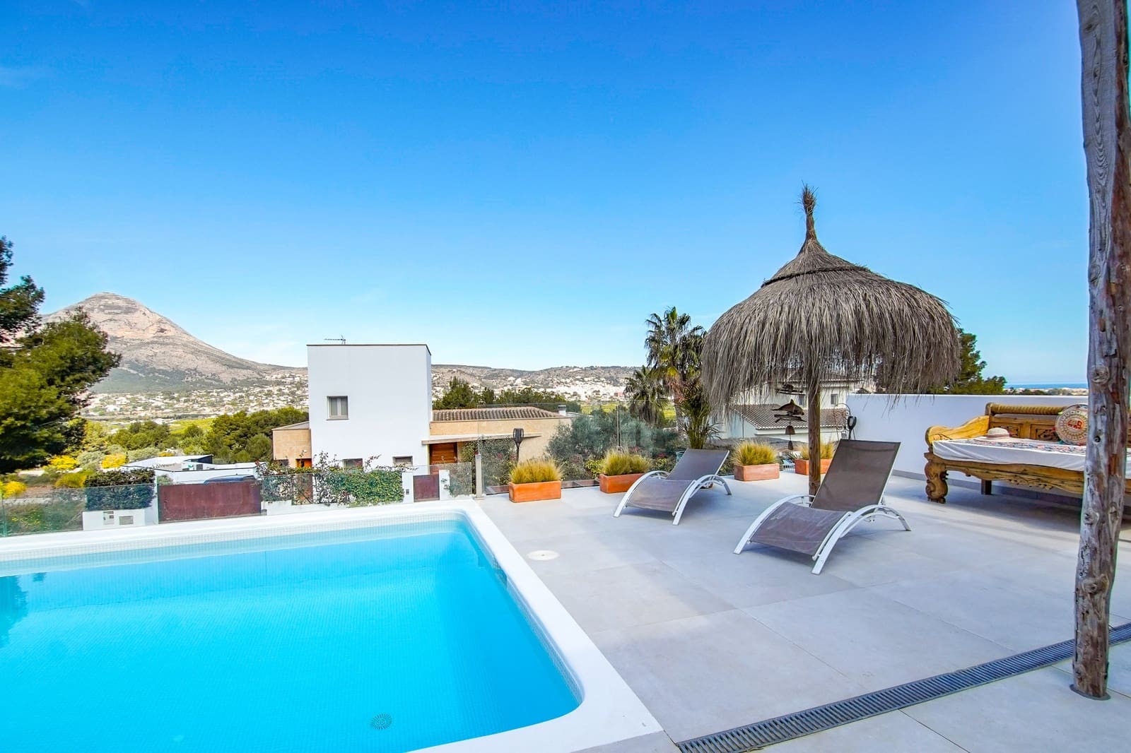 4 soveværelse Villa til salg i Javea / Xabia med swimmingpool garage - € 1.450.000 (Ref: 7590763)