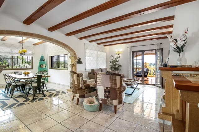 4 sypialnia Willa na sprzedaż w Partides comunes - Adsubia, Javea / Xàbia z basenem garażem - 680 000 € (Ref: 7654276)