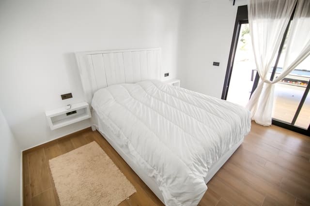 4 sypialnia Willa na sprzedaż w Partides comunes - Adsubia, Javea / Xàbia z basenem garażem - 990 000 € (Ref: 7656207)