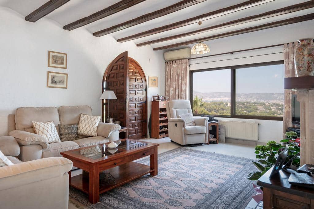 5 bedroom Villa for sale in Javea / Xabia with pool garage - € 849,000 (Ref: 7786463)