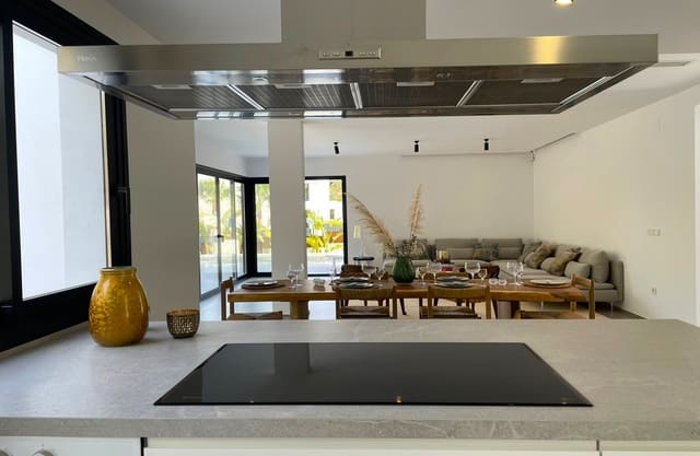 3 soveværelse Villa til salg i Javea / Xàbia med swimmingpool garage - € 875.000 (Ref: 8125065)