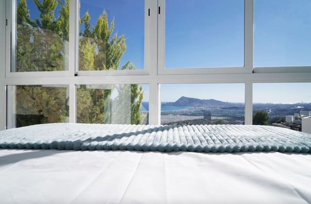 5 slaapkamer Rijtjeshuis te koop in Alhama Springs, Altea met zwembad garage - € 1.140.000 (Ref: 8420744)