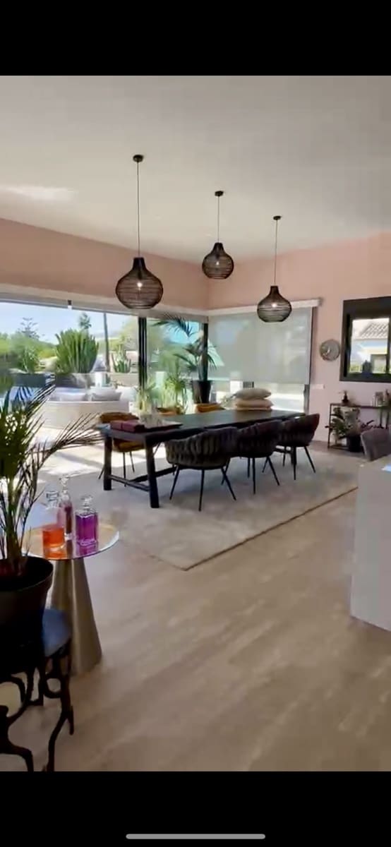 4 soverom Villa til salgs i Javea / Xabia med svømmebasseng garasje - € 1 350 000 (Ref: 8595864)