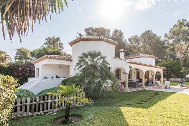 4 slaapkamer Villa te koop in Cap Martí - El Tossalet - Pinomar, Javea / Xàbia met zwembad garage - € 795.000 (Ref: 9163085)