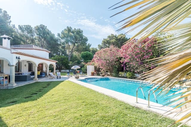 4 slaapkamer Villa te koop in Cap Martí - El Tossalet - Pinomar, Javea / Xàbia met zwembad garage - € 795.000 (Ref: 9163085)